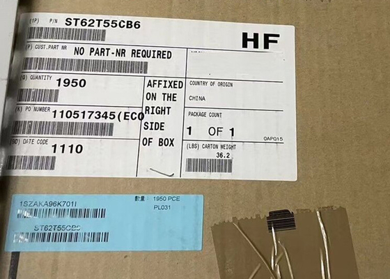 وحدة التحكم الدقيقة MCU ST62T55CB6 8MHz وحدة التحكم الدقيقة المدمجة 8-بيت IC DIP-28