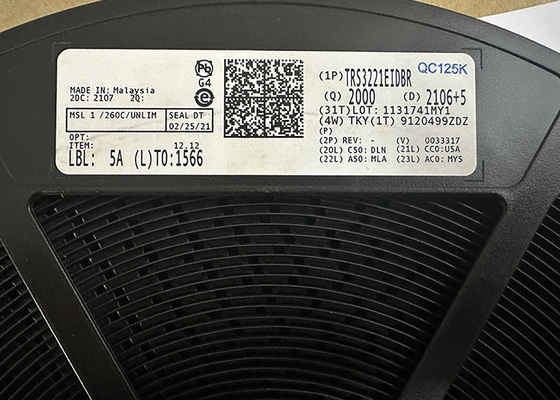 رقاقة الدوائر المتكاملة TRS3221EIDBR 500mV قناة واحدة RS-232 مستقبل محرك خط