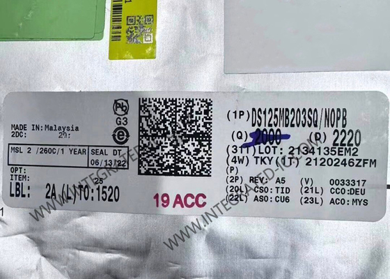 DS125MB203SQ رقاقة الدائرة المتكاملة 12.5Gbps منفذ مزدوج Mux و Fanout Buffer مع المساواة و Deemphasis