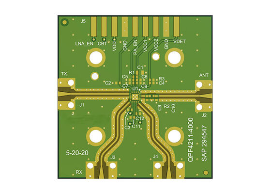 لوحة تقييم وحدة الواجهة الأمامية المدمجة لشبكة Wi-Fi 6 المتكاملة لحلول QPF4211EVB المدمجة