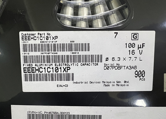 100 فائق التوهج الألومنيوم المكثفات كهربائيا EEEHC1C101XP SMD رقاقة الدائرة المتكاملة