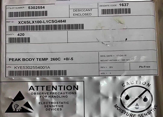 1080 ميجاهرتز 484-FBGA Surface Mount XC6SLX100-L1CSG484I مصفوفة البوابة القابلة للبرمجة الميدانية