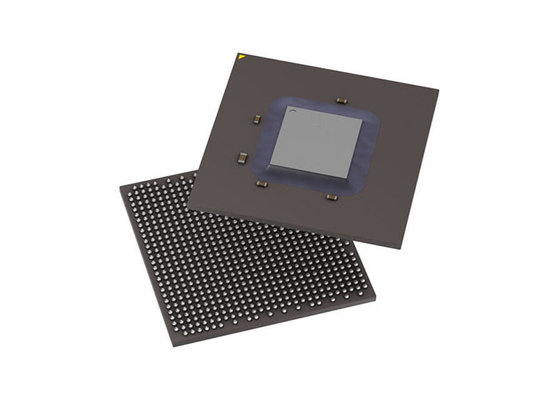 شريحة الدائرة المتكاملة PM44028B1-F3EI عالية الموثوقية السيارات PSX قابل للبرمجة PCIe Switch