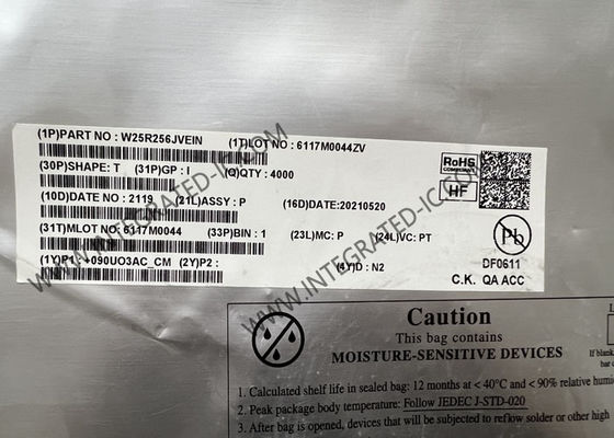 W25R256JVEIN ذاكرة IC رقاقة 3V 256Mbit سلسلة أو ذاكرة فلاش مع SPI مزدوجة / رباعية و RPMC