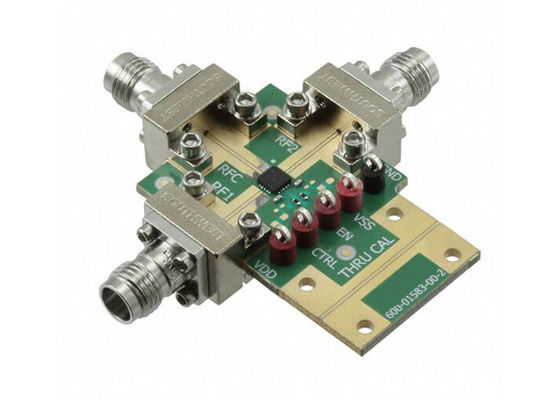 ADRF5021-EVALZ حلول مدمجة لوحة تقييم مفتاح SPDT من السيليكون ADRF5021