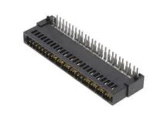 10147875-031LF موصل حافة البطاقة eHPCE المحسن عالي الطاقة مع تصنيف جهد 12 فولت وطلاء ذهبي